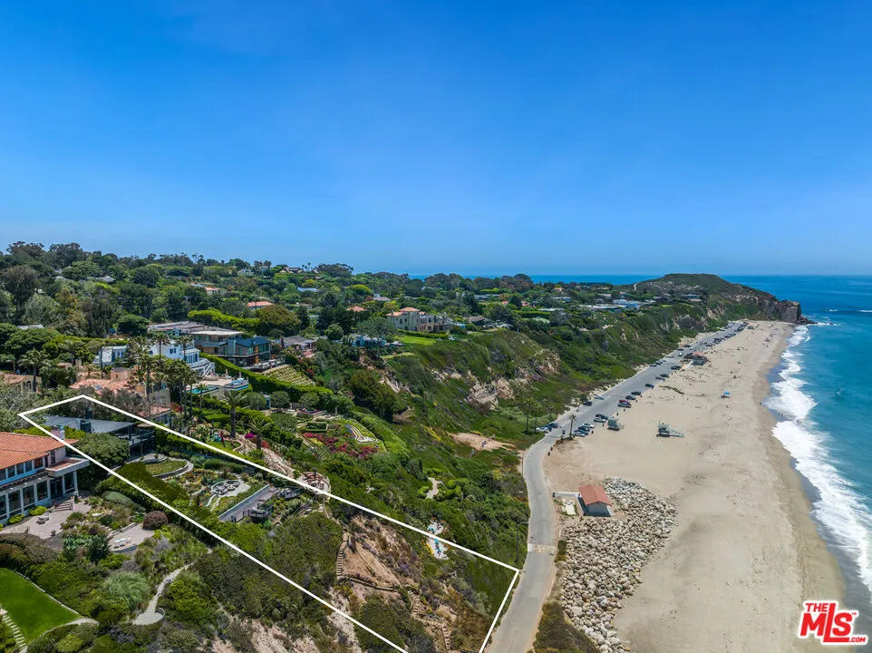 7089 Birdview Avenue Malibu, CA 90265