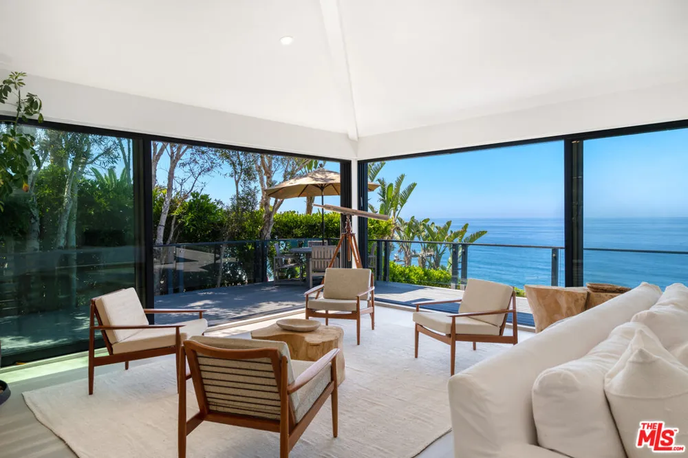 7089 Birdview Avenue Malibu, CA 90265
