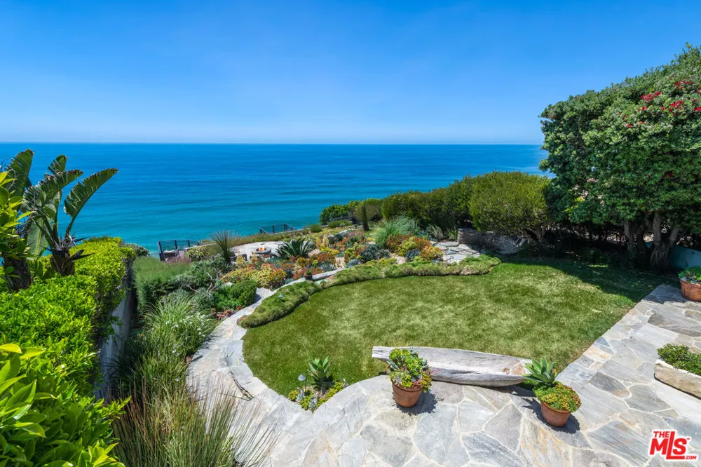 7089 Birdview Avenue Malibu, CA 90265