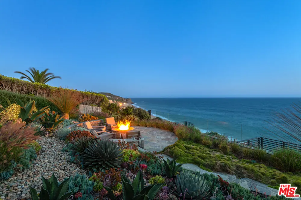 7089 Birdview Avenue Malibu, CA 90265