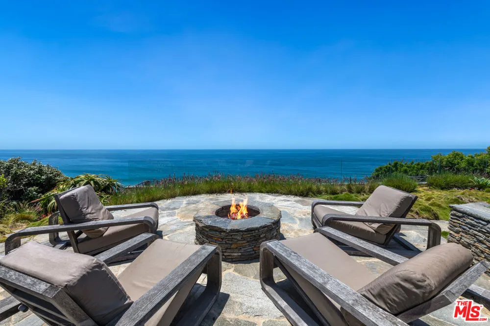 7089 Birdview Avenue Malibu, CA 90265