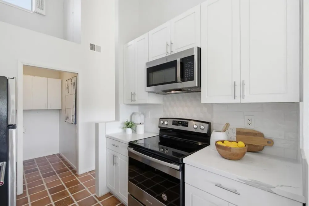 3368 La Mesa Drive #12 San Carlos, CA 94070