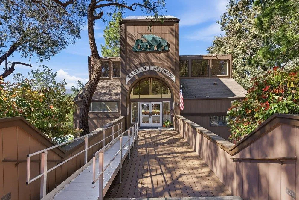 3368 La Mesa Drive #12 San Carlos, CA 94070