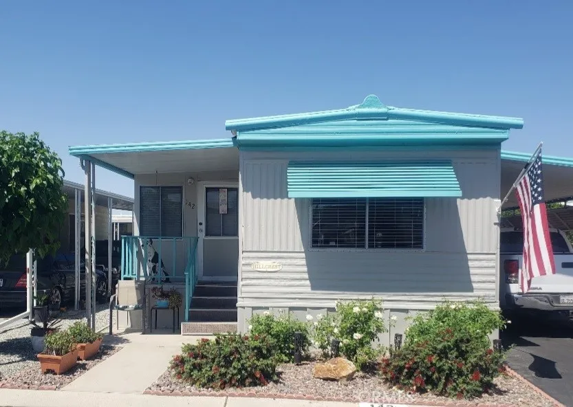 575 S Lyon Avenue #142 Hemet, CA 92543