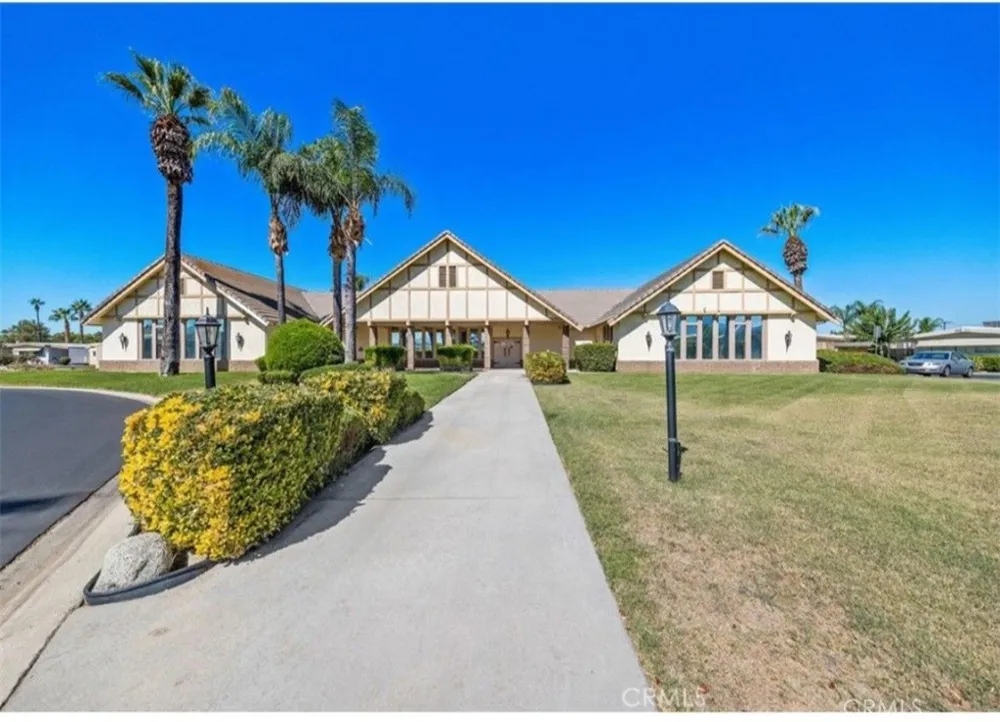 575 S Lyon Avenue #142 Hemet, CA 92543