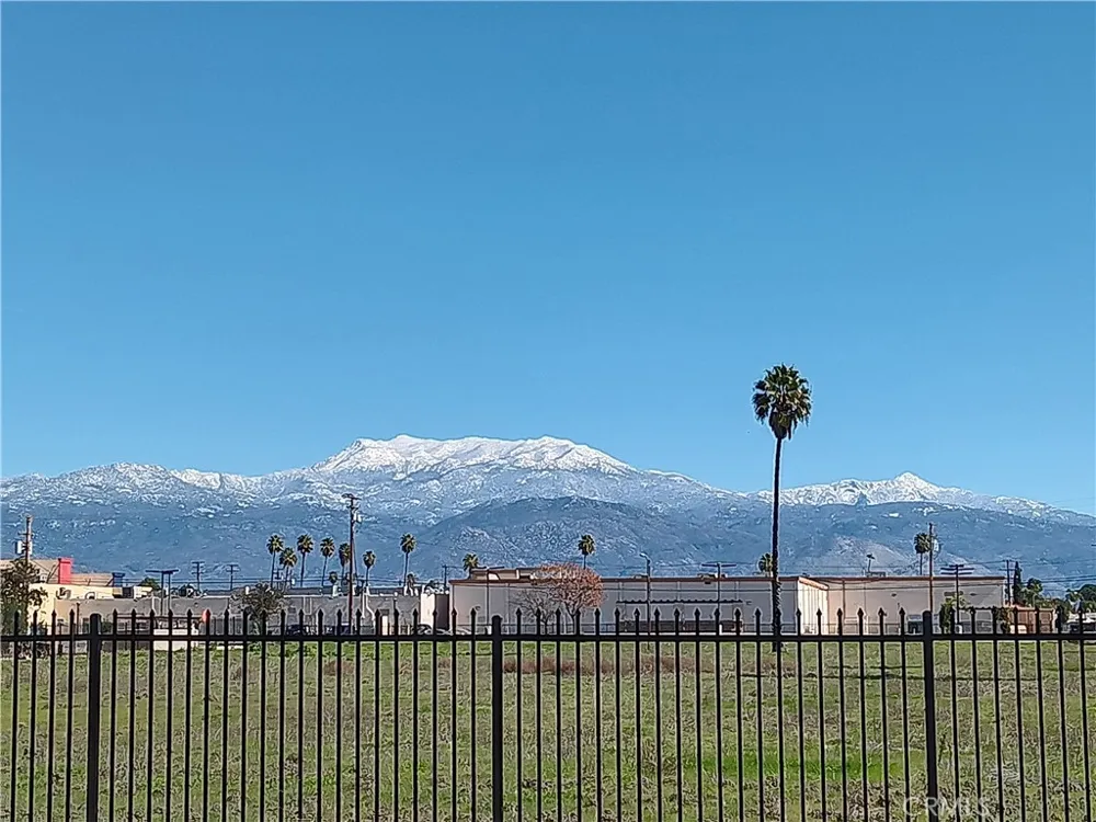 575 S Lyon Avenue #142 Hemet, CA 92543