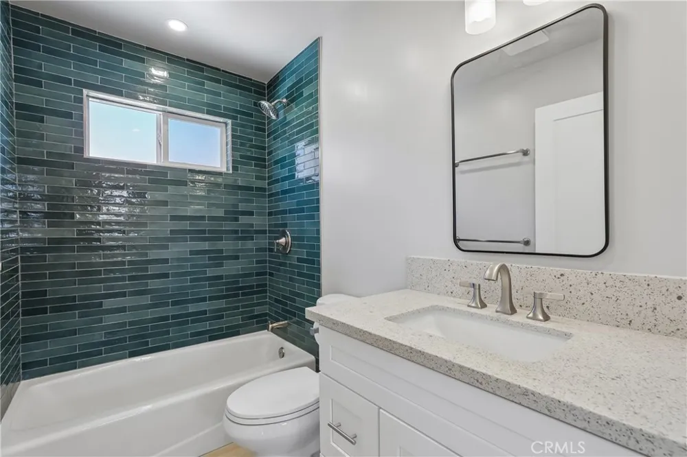 23 E Pine Street Altadena, CA 91001