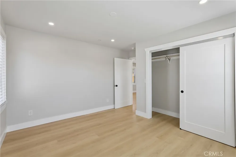 23 E Pine Street Altadena, CA 91001