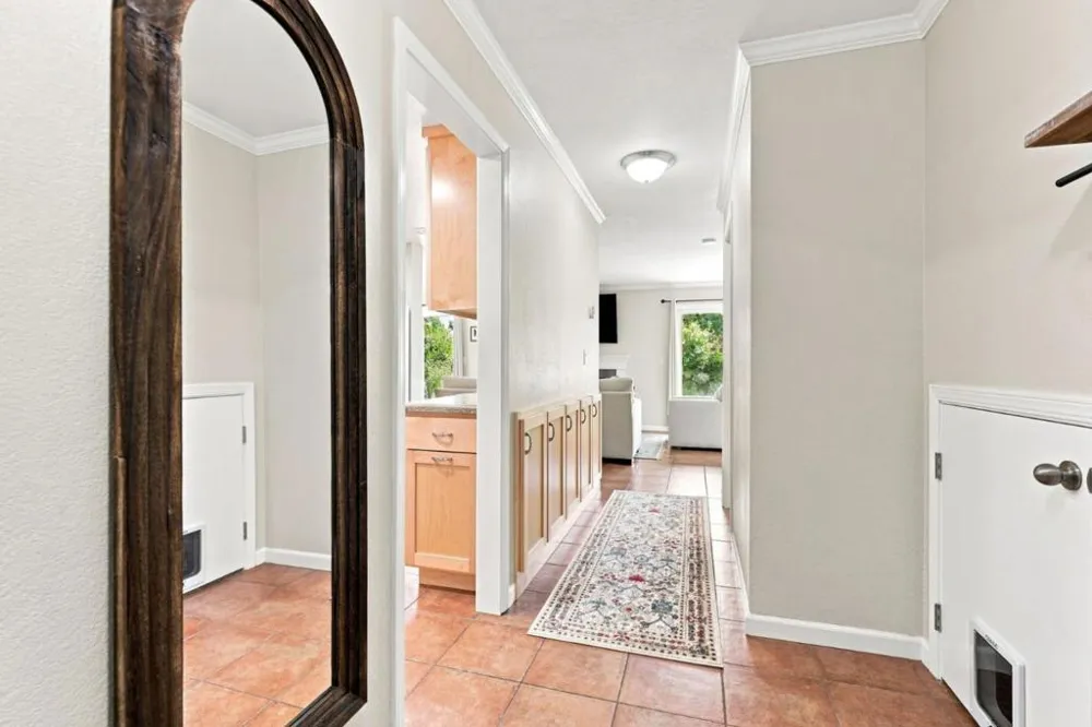 79 Knight Lane Hollister, CA 95023