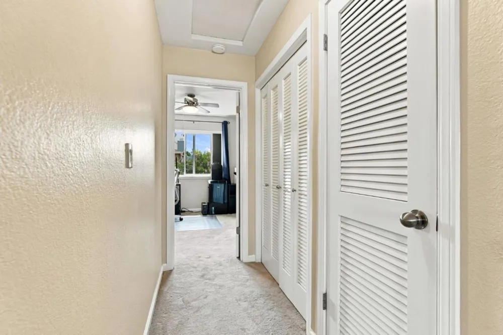 79 Knight Lane Hollister, CA 95023