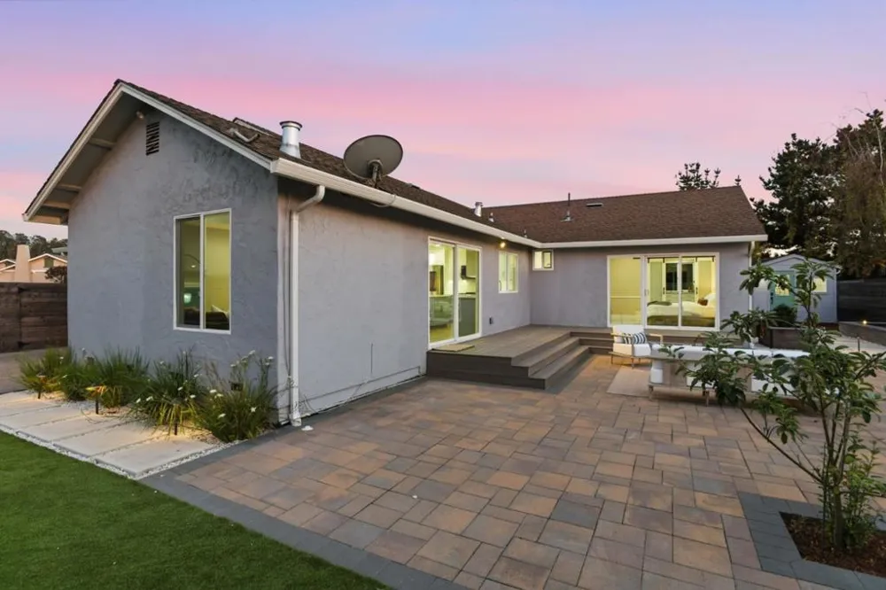 301 Shelter Cove Drive El Granada, CA 94019