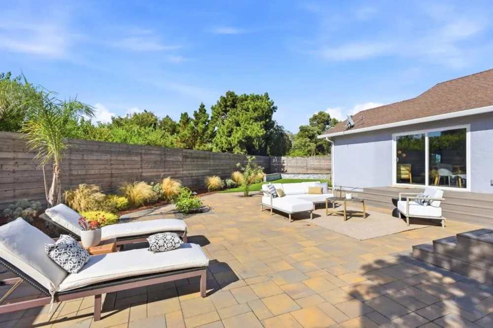 301 Shelter Cove Drive El Granada, CA 94019