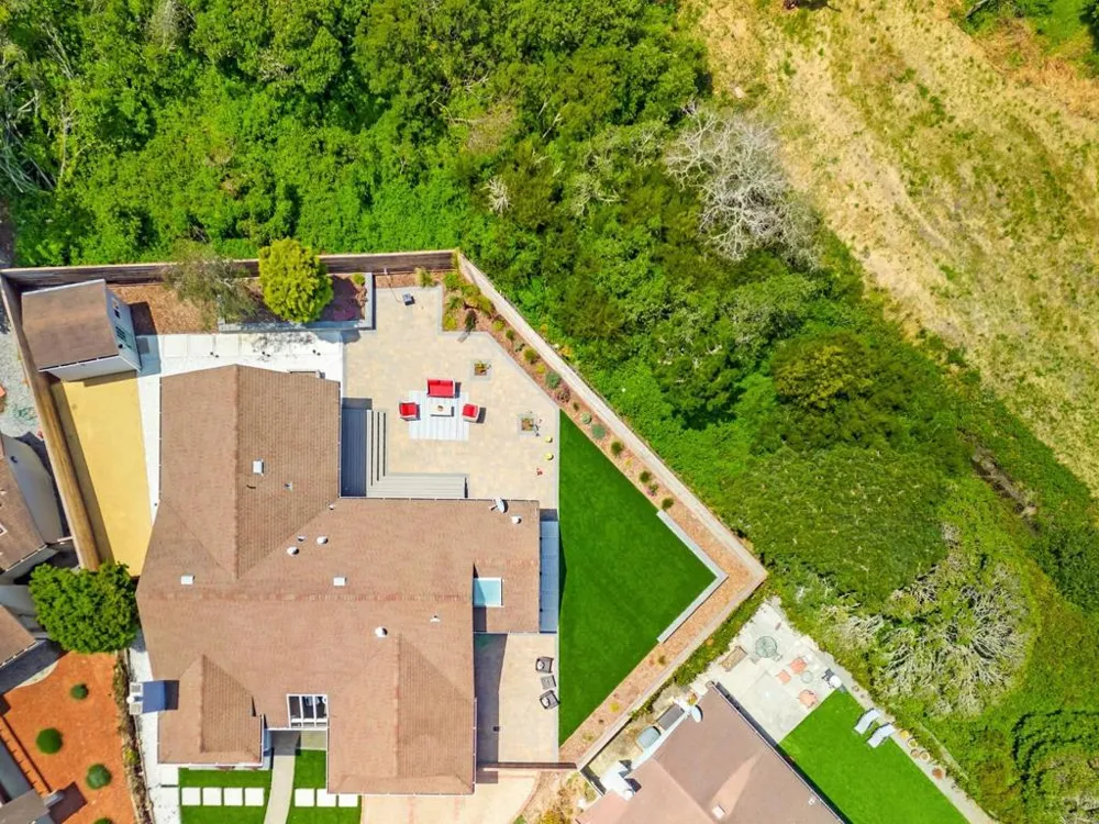 301 Shelter Cove Drive El Granada, CA 94019