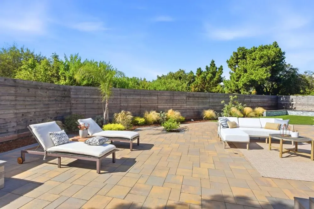 301 Shelter Cove Drive El Granada, CA 94019