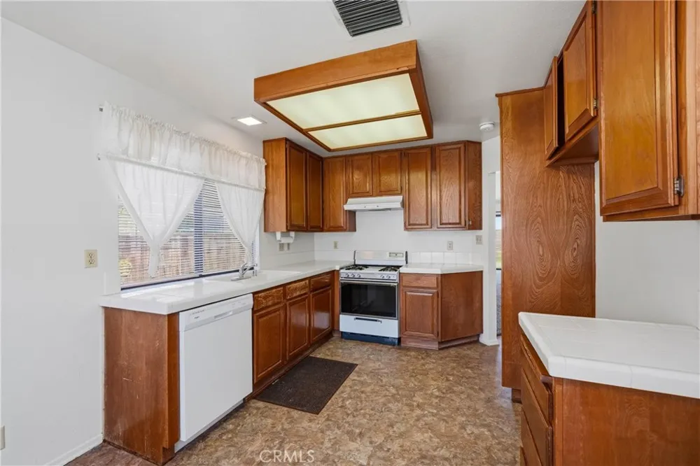 36892 Spanish Broom Palmdale, CA 93550