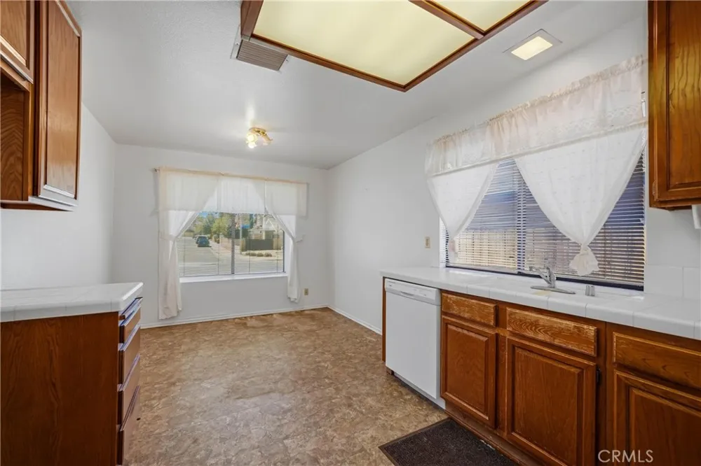36892 Spanish Broom Palmdale, CA 93550