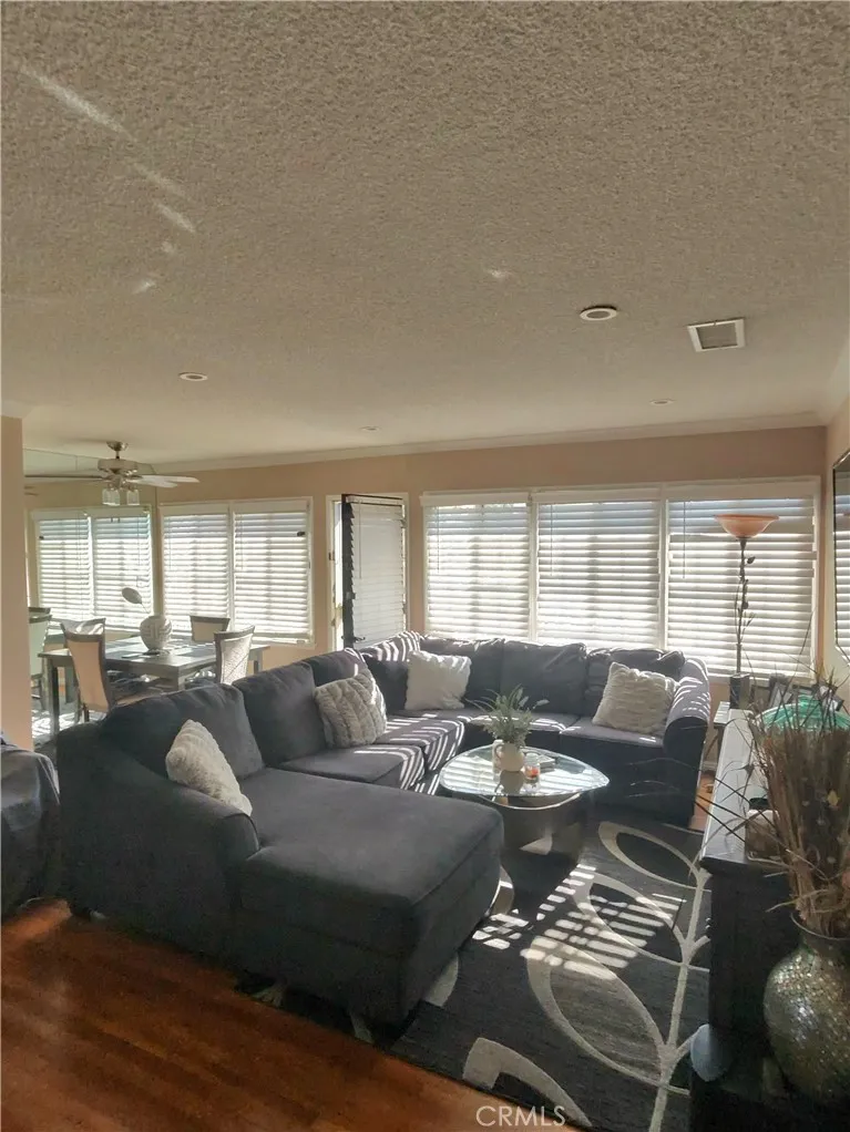 12912 Daleside Gardena, CA 90249