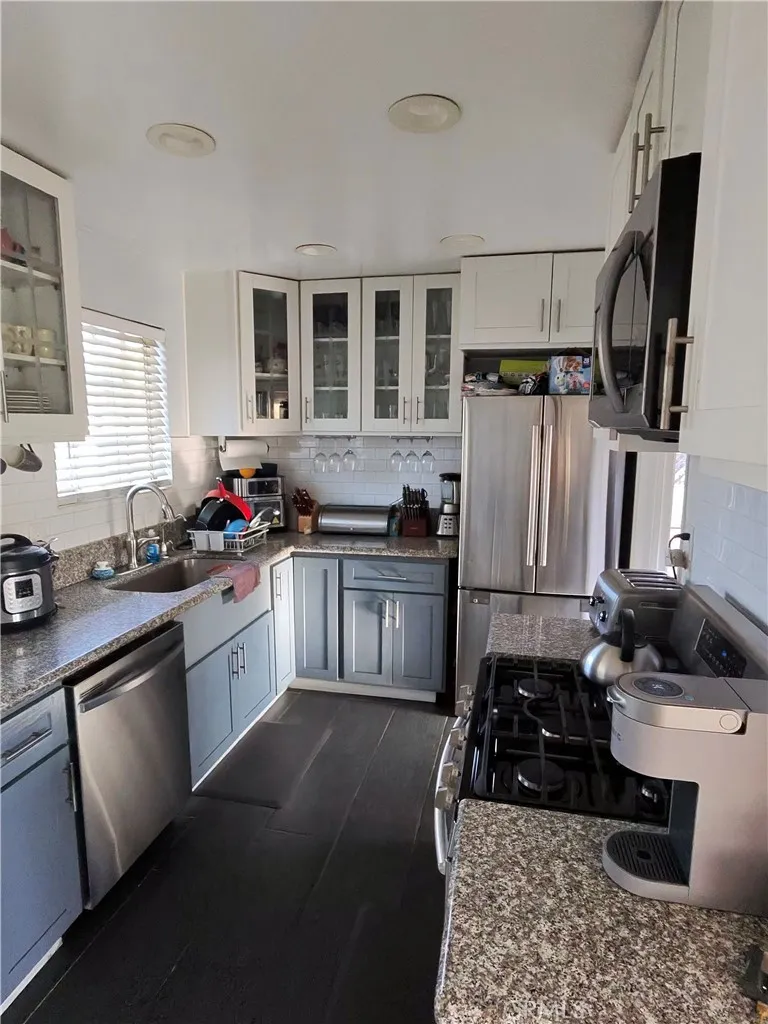 12912 Daleside Gardena, CA 90249