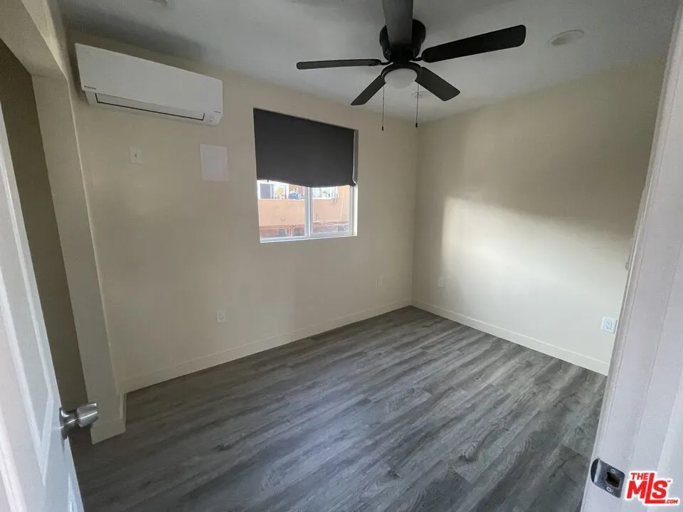 613 W 83rd Street Los Angeles, CA 90044
