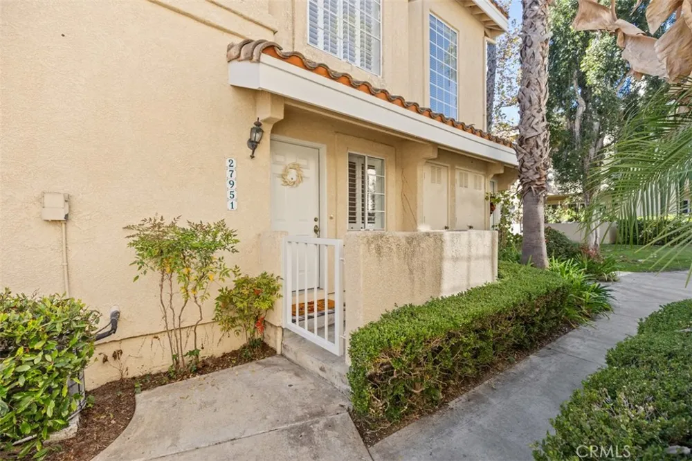 27951 Via Ambrosa Laguna Niguel, CA 92677