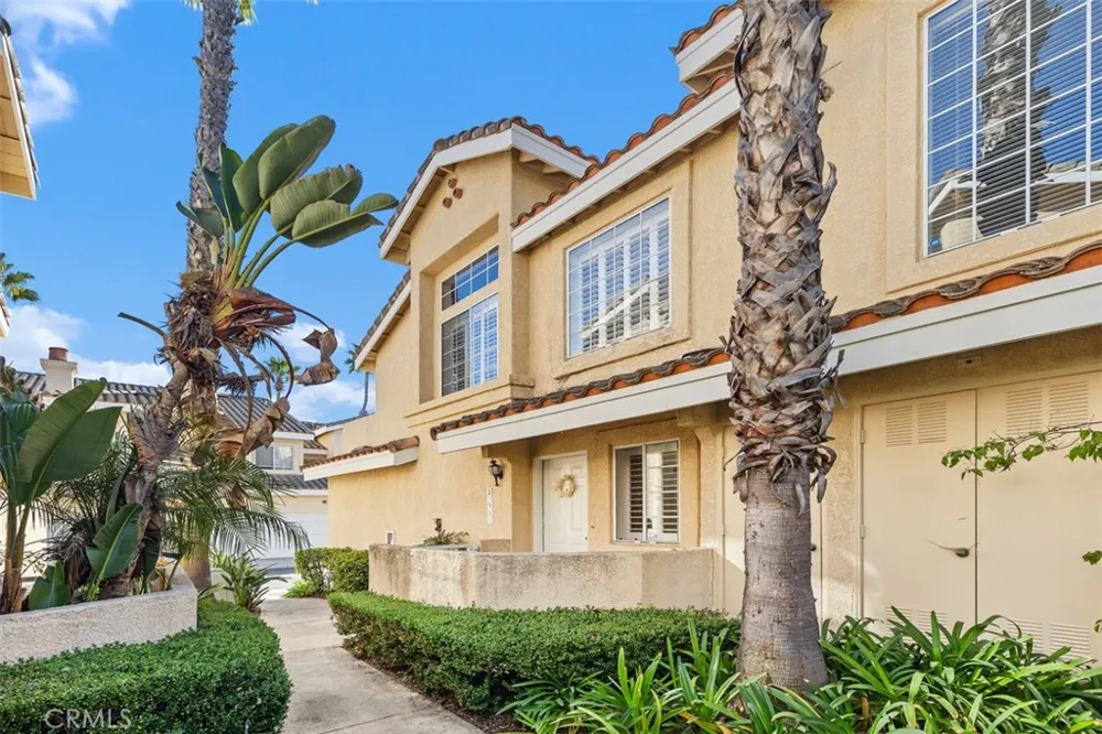 27951 Via Ambrosa Laguna Niguel, CA 92677