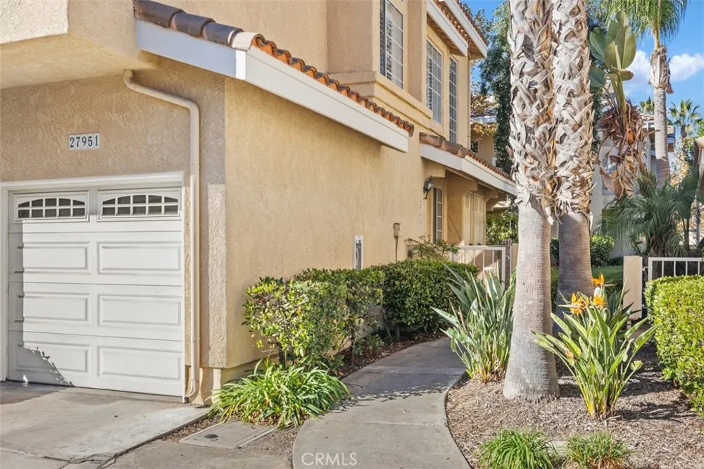 27951 Via Ambrosa Laguna Niguel, CA 92677
