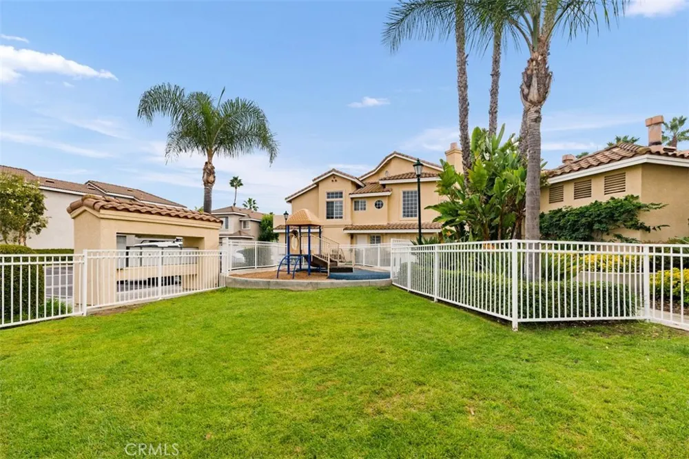 27951 Via Ambrosa Laguna Niguel, CA 92677