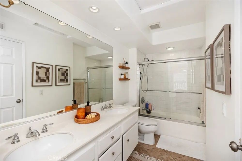 27951 Via Ambrosa Laguna Niguel, CA 92677