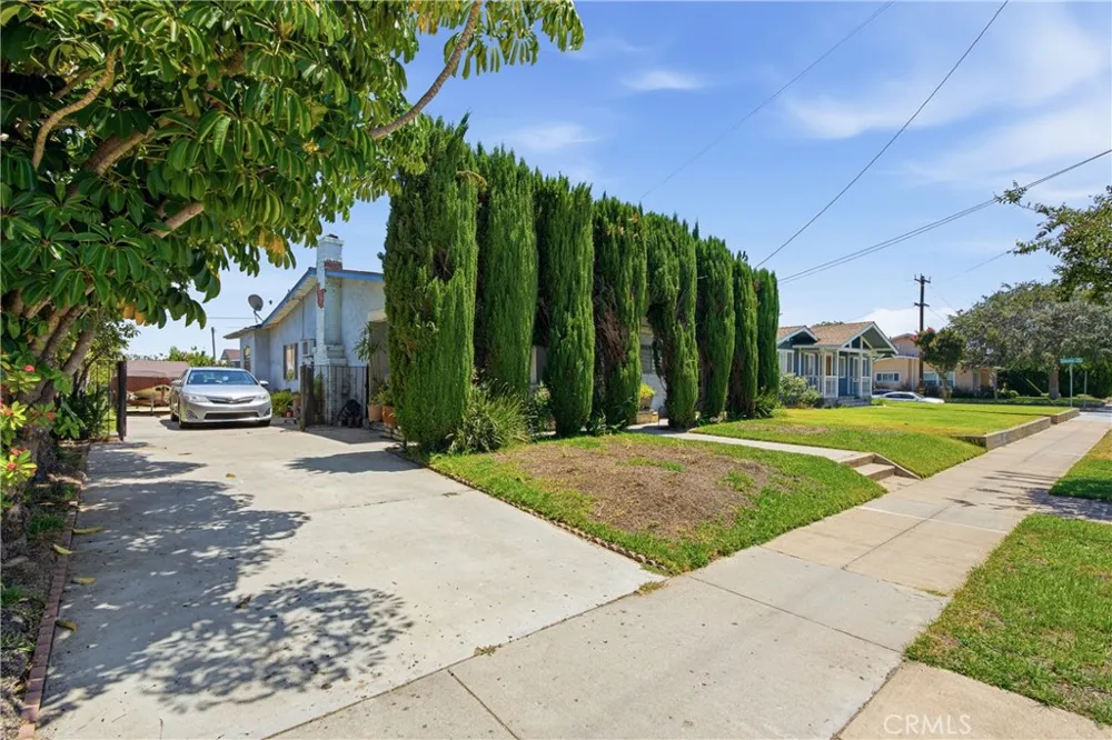 818 S 6th Alhambra, CA 91801