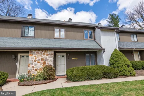 114 PINECREST LANE