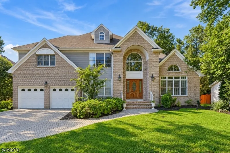 3 Alexandria Dr East Hanover, NJ 07936