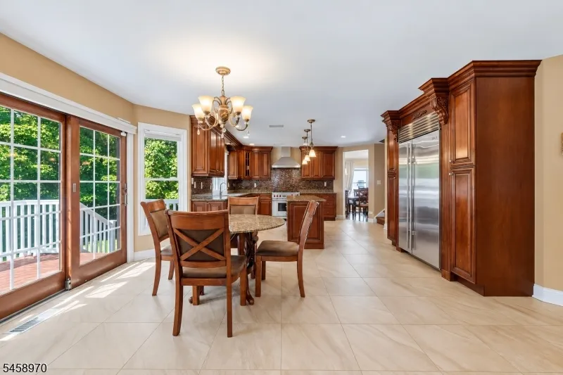 3 Alexandria Dr East Hanover, NJ 07936
