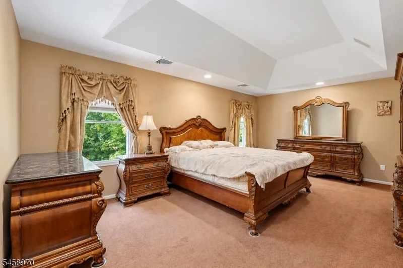 3 Alexandria Dr East Hanover, NJ 07936