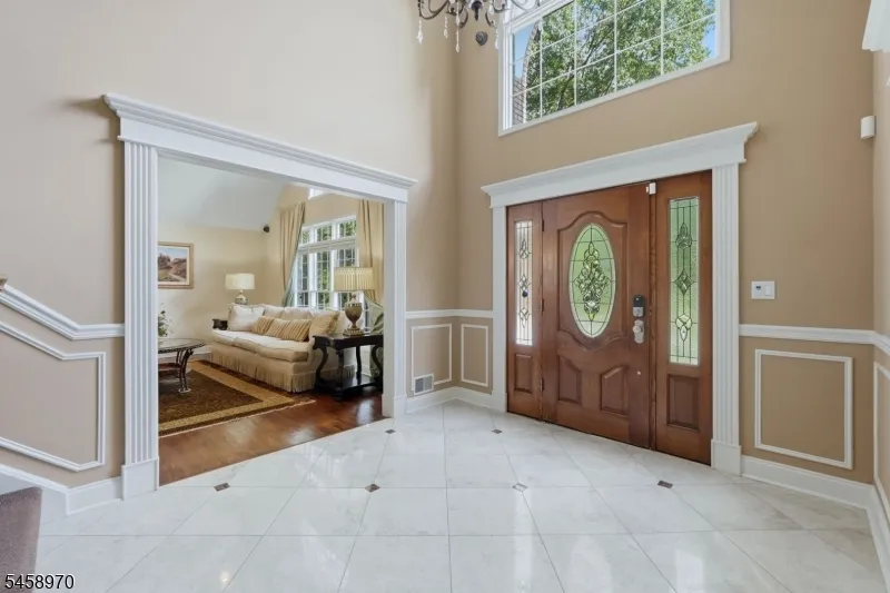 3 Alexandria Dr East Hanover, NJ 07936
