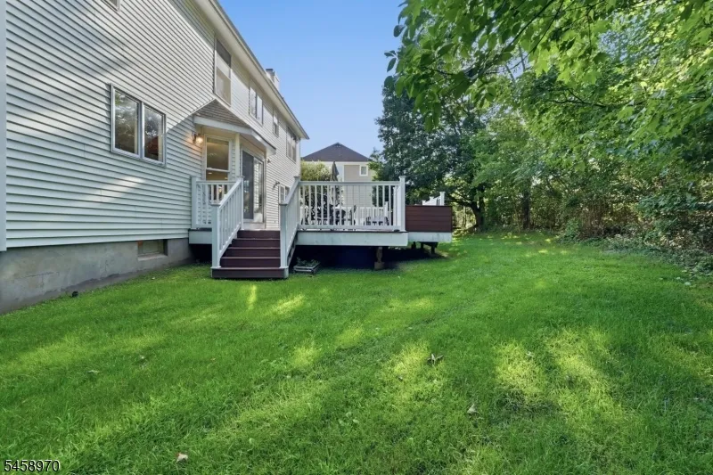 3 Alexandria Dr East Hanover, NJ 07936
