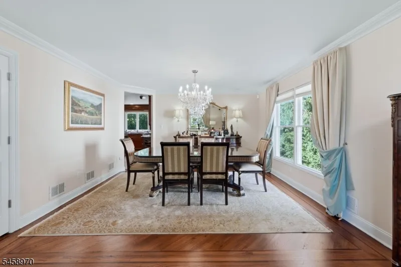 3 Alexandria Dr East Hanover, NJ 07936