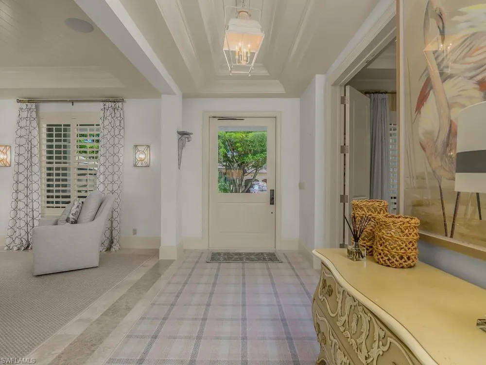 580 15th Avenue S Naples, FL 34102
