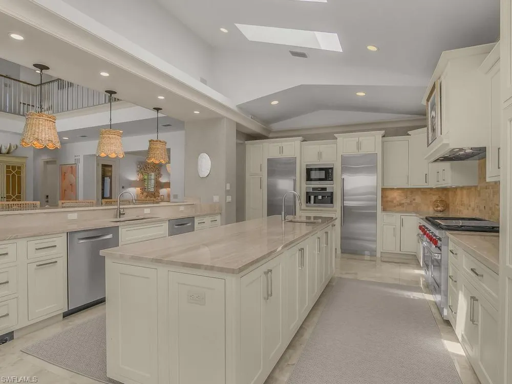 580 15th Avenue S Naples, FL 34102