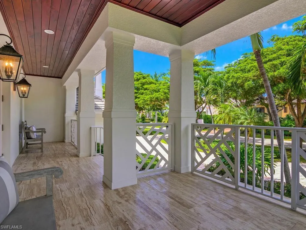 580 15th Avenue S Naples, FL 34102