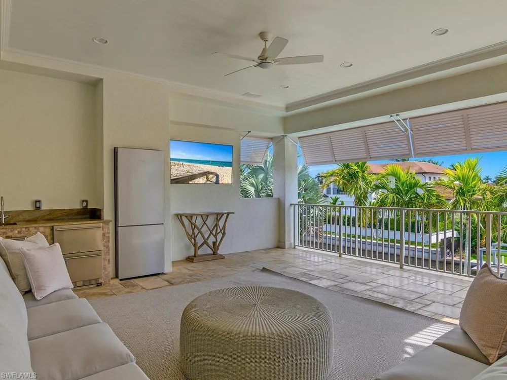 580 15th Avenue S Naples, FL 34102