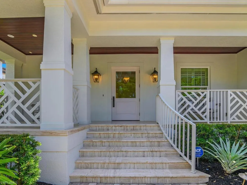 580 15th Avenue S Naples, FL 34102