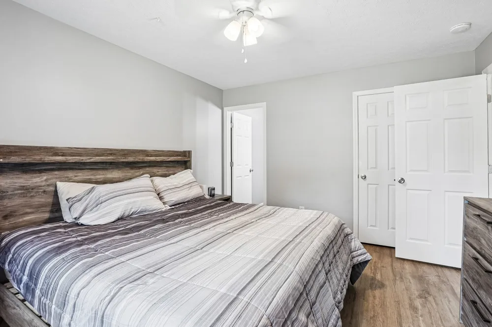 2027 Old Greenbrier Pike Greenbrier, TN 37073