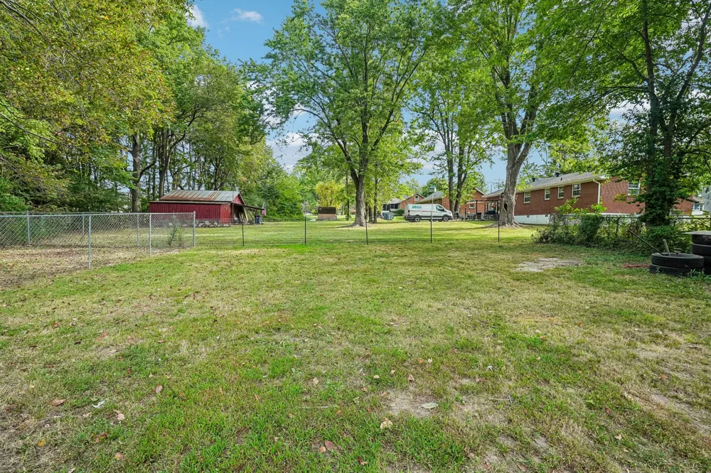 2027 Old Greenbrier Pike Greenbrier, TN 37073
