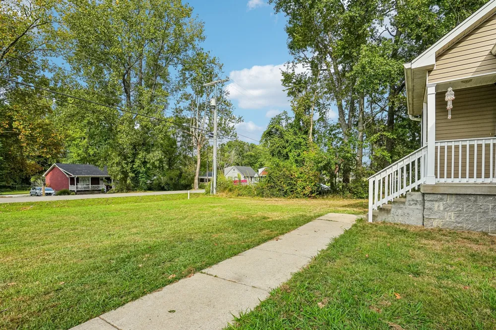2027 Old Greenbrier Pike Greenbrier, TN 37073