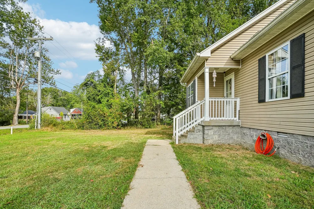 2027 Old Greenbrier Pike Greenbrier, TN 37073