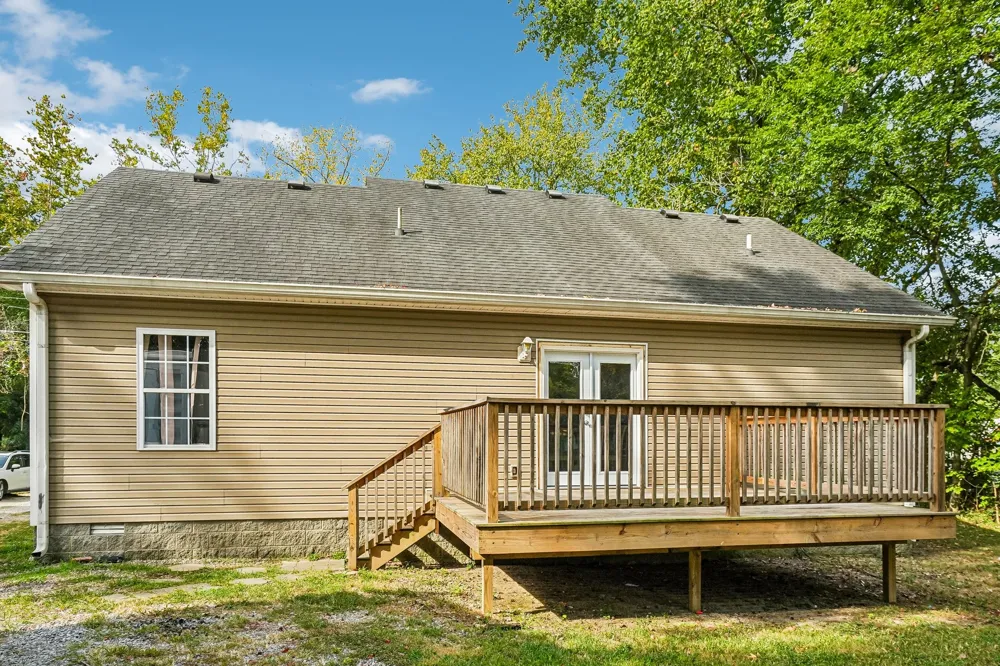 2027 Old Greenbrier Pike Greenbrier, TN 37073