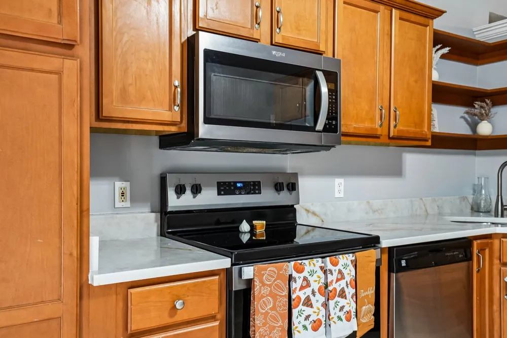 2027 Old Greenbrier Pike Greenbrier, TN 37073