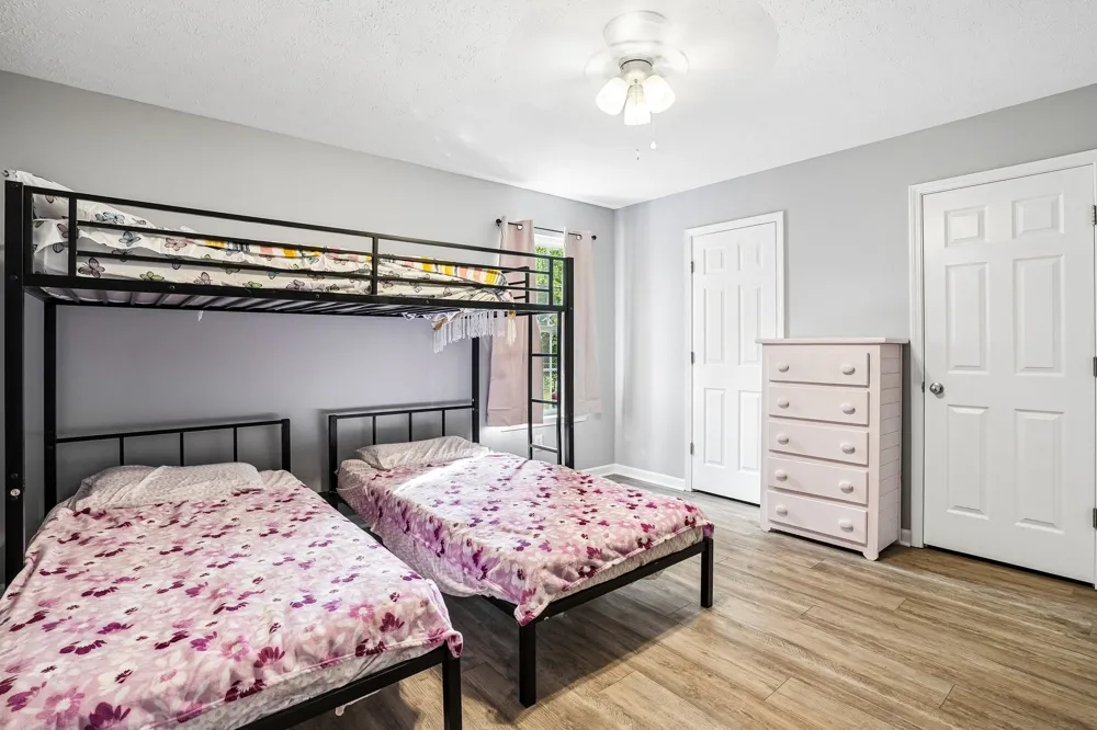 2027 Old Greenbrier Pike Greenbrier, TN 37073