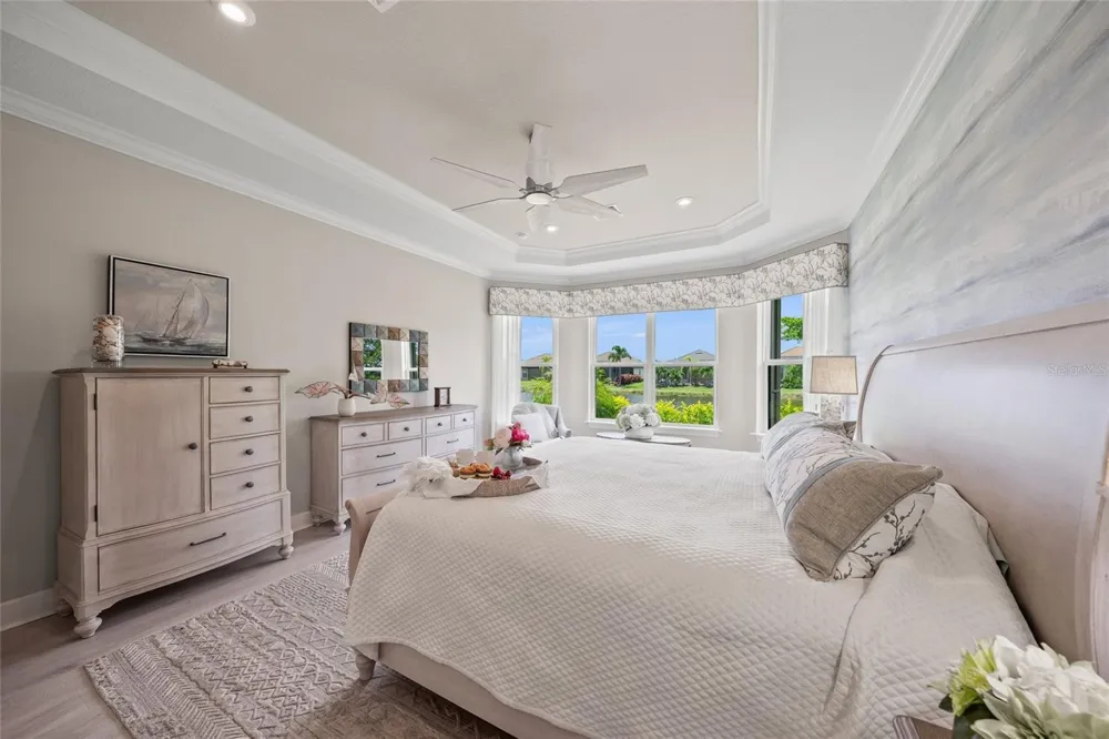 5310 CICERONE STREET Sarasota, FL 34238