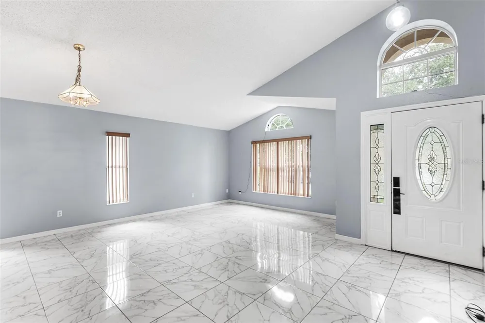 7814 ELMSTONE CIRCLE Orlando, FL 32822